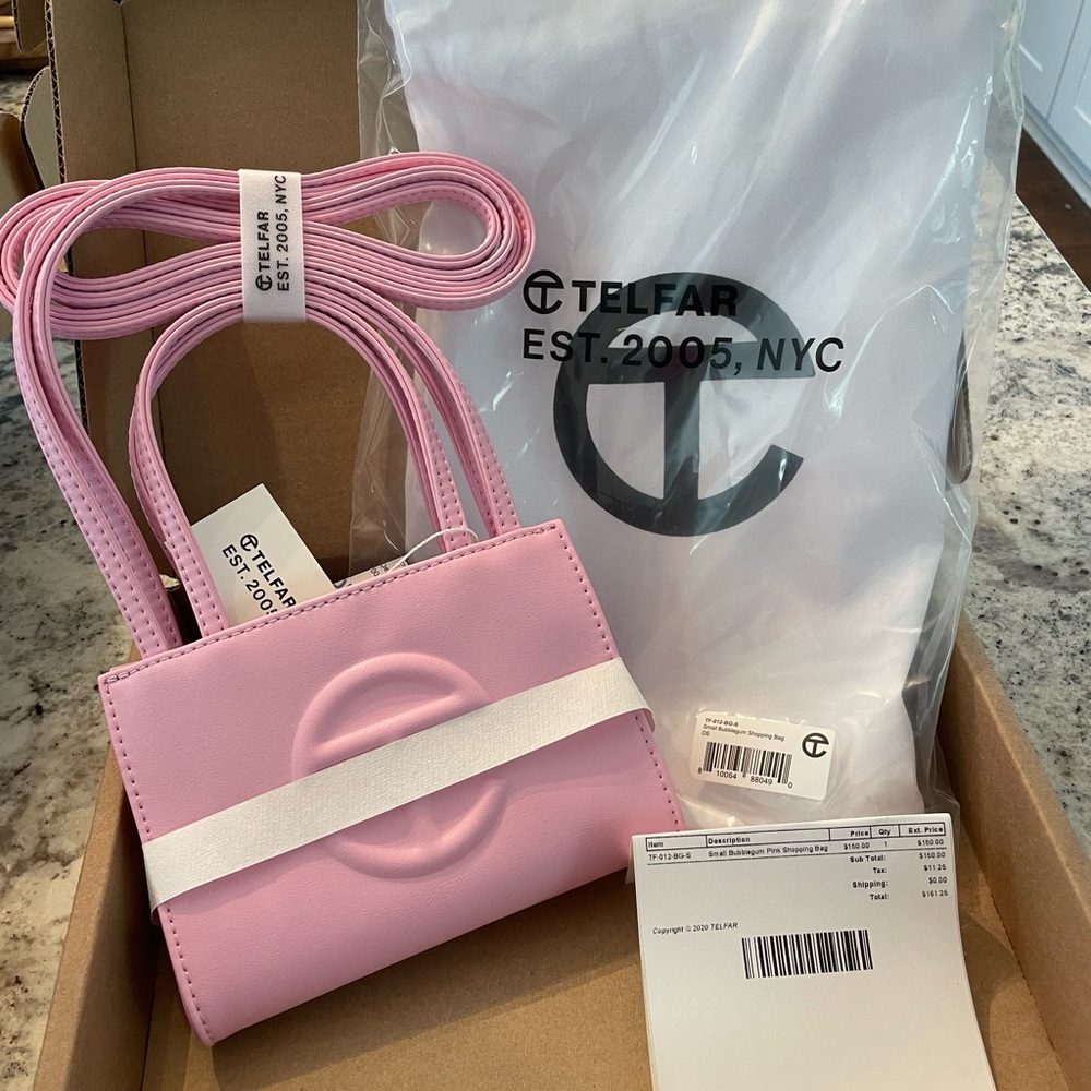 ❌SOLD❌ Authentic Telfar Small Bubblegum Pink Shopping Bag